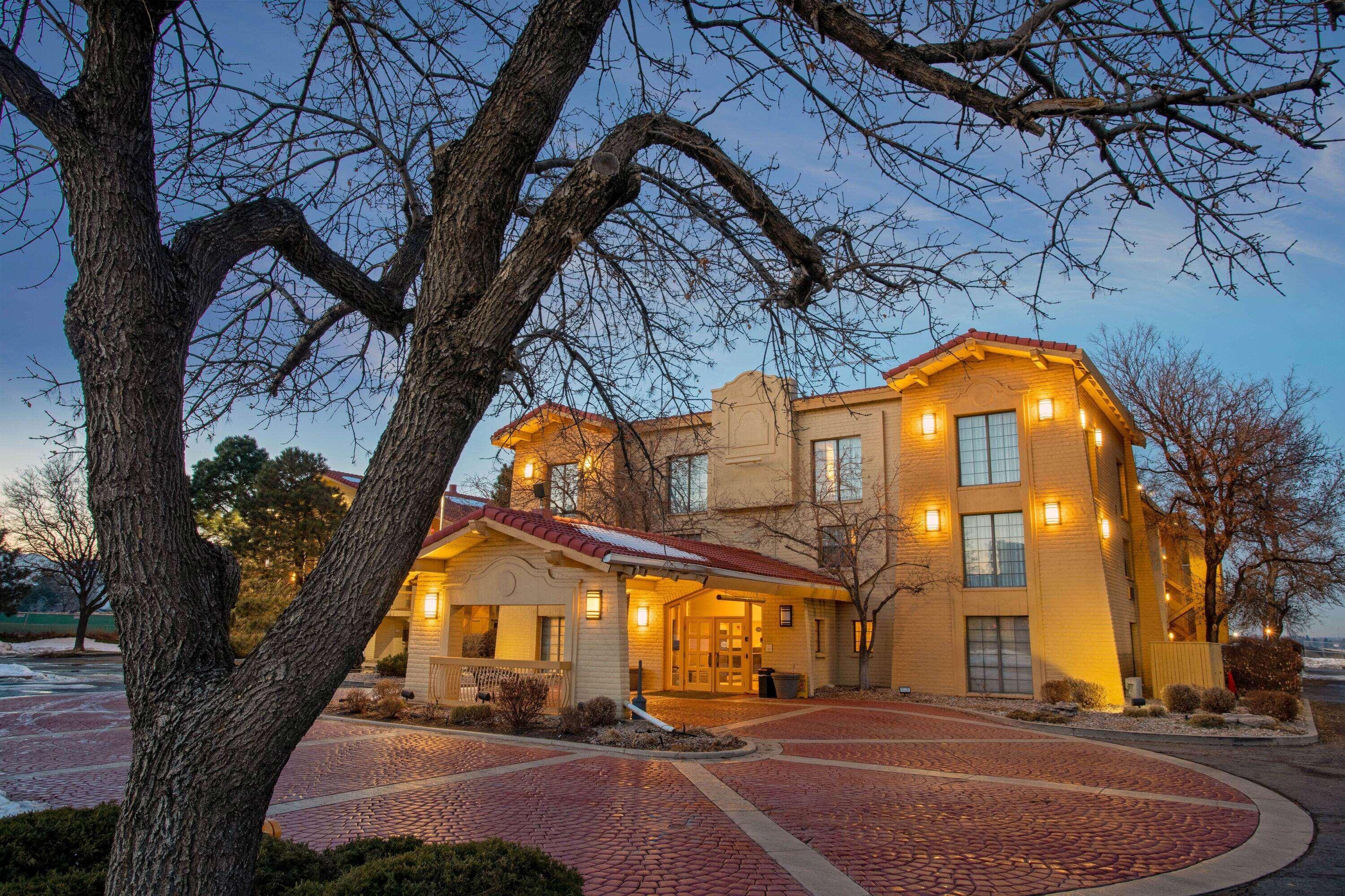 La Quinta Inn By Wyndham Denver Golden Bagian luar foto